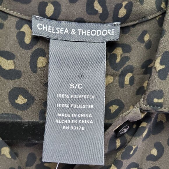Chelsea & Theodore Top Womens Small Olive Green Leopard Print Button-Up *NWT* - Picture 5 of 11